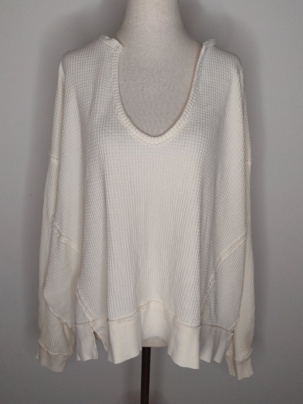 NWT We The Free Women's White/Oversized Sweater Size Medium
